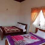 Bed & Breakfast Oviya Guest