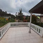 Homestay Selis Manor