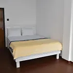 Shiny Cot Double Room With Lake View