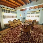 Sasru Homestay