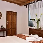 Santa Catherina Homestay *