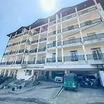 D Luxury Apartments - Nuwara Eliya