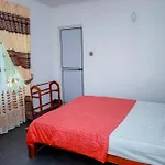 Peace Nest Homestay *