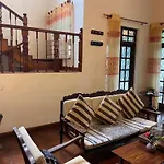 Lakeside Garden Bungalow 湖畔花园山居