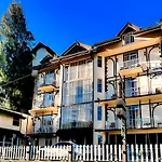 Hotel Hills By Kubura 3*