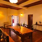 The Loris Manor Hotel