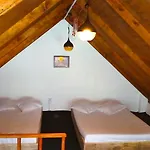 Lodge The Mount *
