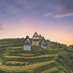 Bellevue Chalets By Pushella