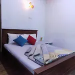 Kadalla Guest house
