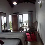 Kadalla Guest house 3*