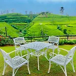Friendly Hills Hotel
