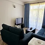 Apartment 3-bedroom Serviced In Town Nuwara Eliya