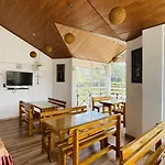 Red Rose Holiday Bangalow