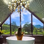 Private By The Tea Estate *