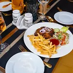 London Eye Nuwaraeliya Hotel 4*