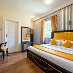 Hotel London Eye Nuwaraeliya 4*