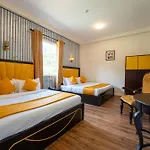 London Eye Nuwaraeliya Hotel Nuwara Eliya