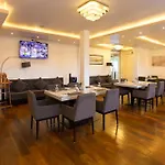 Hotel Grand Turf By Gsp