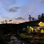 Grounder's River Apartment *