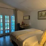 Laza Villa
