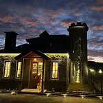 Mahaeliya Rock Castle