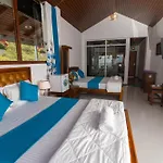 Natural View Resort *