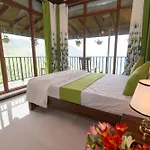 Natural View Resort *
