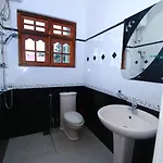 Gallways Homestay *