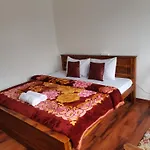 Bed & Breakfast Rv *