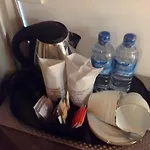 Daffodils Hotel