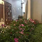 Ivy *