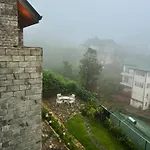 Wintry Hills-nuwara Eliya * Nuwara Eliya