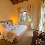 The Tapherini * Nuwara Eliya