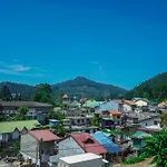 Mountain Breeze Cool Apartment