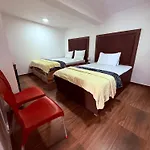 Guest house Shiny Cot Triple Nuwara Eliya