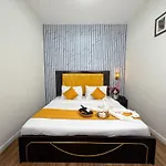 Hotel London Eye Nuwaraeliya Nuwara Eliya