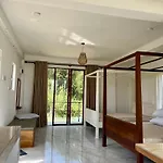 Mist Haven Only For The Local Guests Guest house