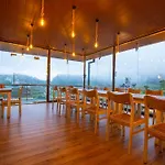 Ulugala Resort *