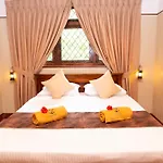 Le Living Guest house