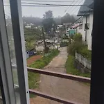 Sparrow Family Guest house Nuwara Eliya