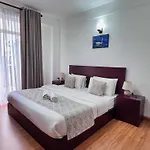 Galway - View Luxury Apartment, Sri Lanka Apartment