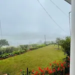 Gregory * Nuwara Eliya