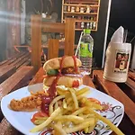 Guest house The Paulwood Caban & Cafe Timeless Brew *