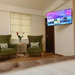 Nicholas Guest house *