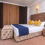 Hills City Apartments