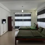 Crimple Hotel *