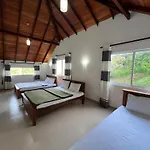 Crimple * Nuwara Eliya