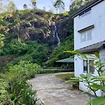 Crimple Hotel