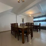 Hotel Crimple Nuwara Eliya