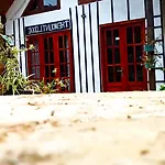 Lodge The Mount *